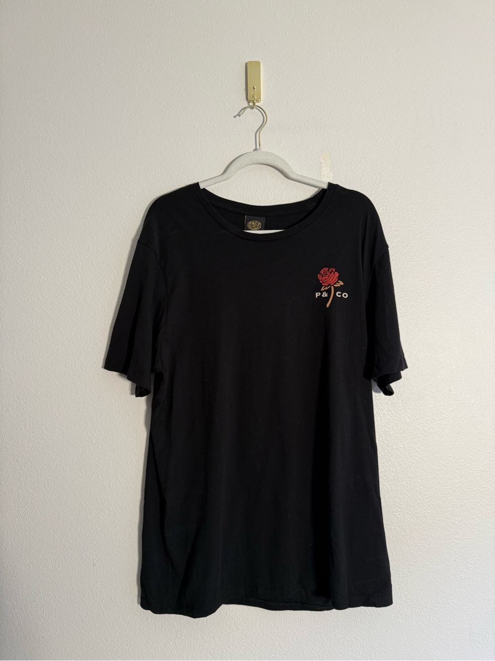 P & Co A ROSE BETWEEN TWO THORNS BLACK GRAPHIC T SHIRT SZ XXL NWT